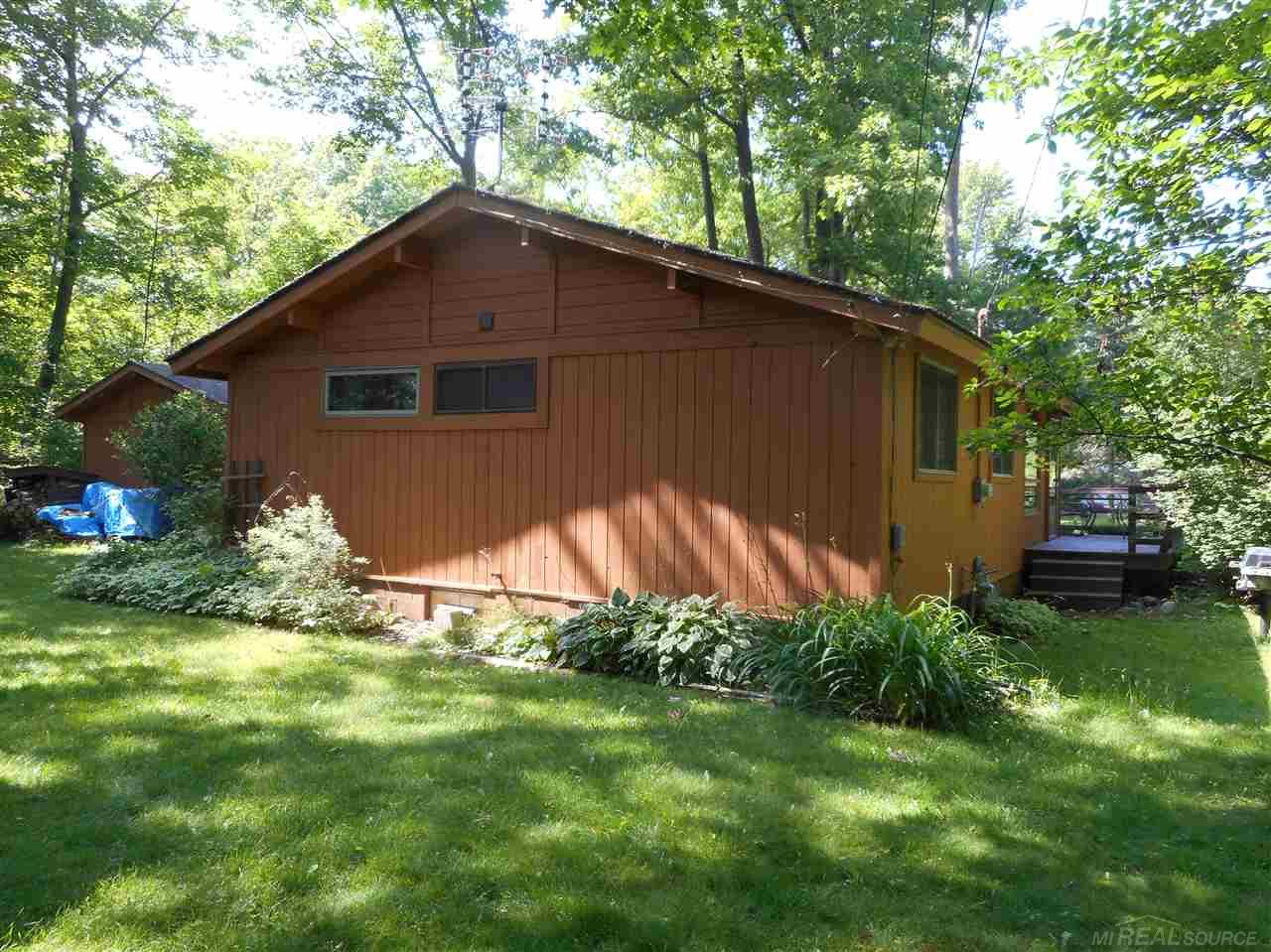 7322 Woodland Road Lexington, MI 48450 - Photo 3 of 24 31351928-2.JPG