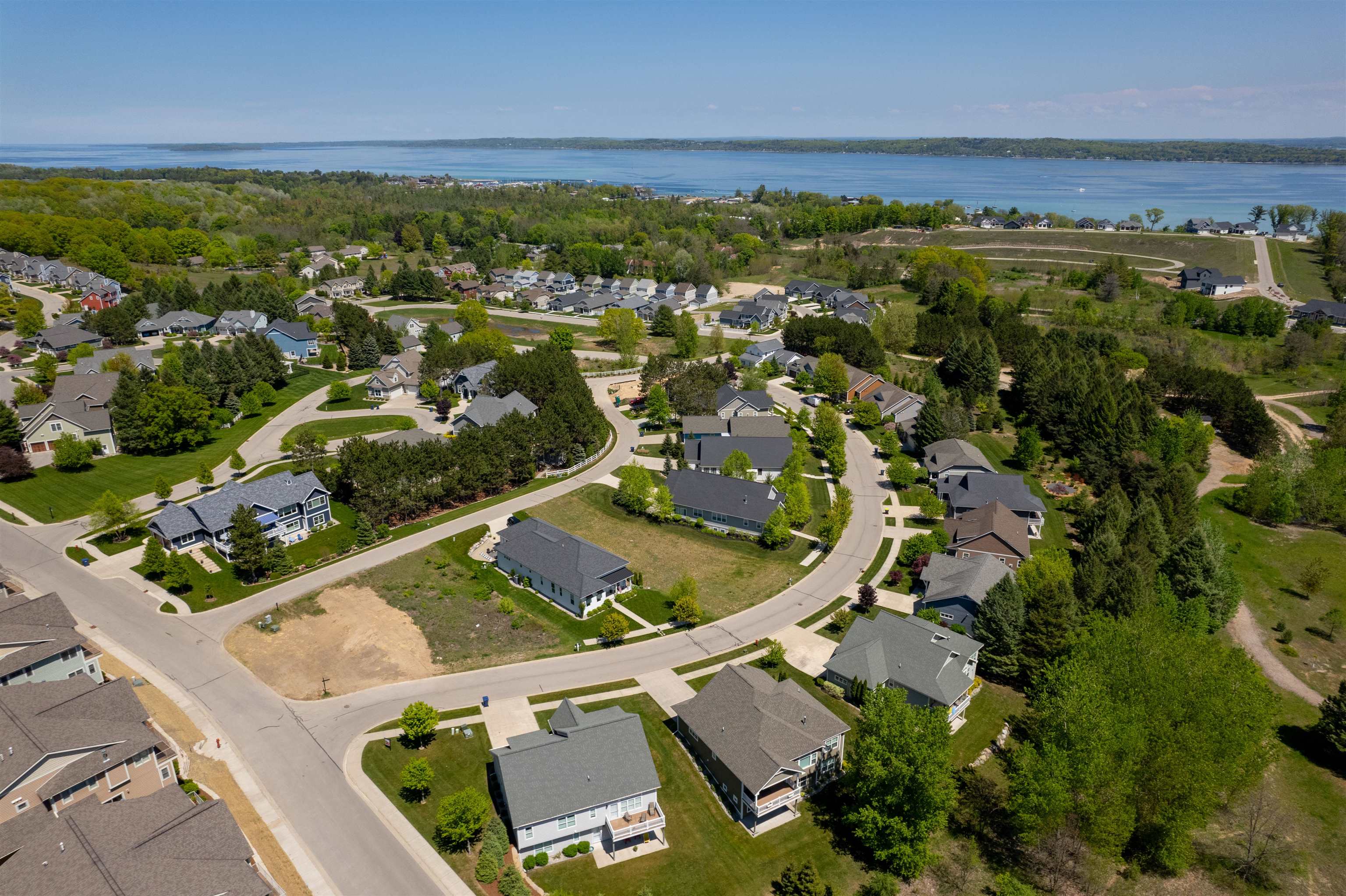 10762 Shrewbury Road Traverse City, MI 49684 - Photo 12 of 17 Gallery Image 12