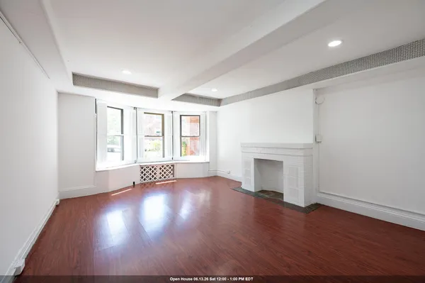 $3,500 | 85 Palisade Avenue, Unit 1, Jersey City, NJ 07306