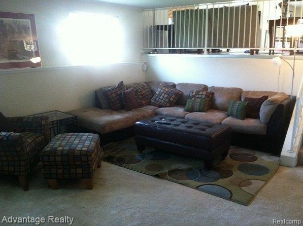47905 Tilch Road Macomb, MI 48044 - Photo 21 of 24 Tilch Family Room 2.JPG