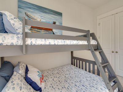 7 Grande Pointe Dr Inlet Beach Inlet Beach, FL 32461 - Photo 11 of 61 a bedroom with a bed and a window