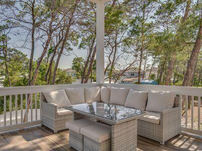 7 Grande Pointe Dr Inlet Beach Inlet Beach, FL 32461 - Photo 45 of 61 a view of table and couch in the roof deck