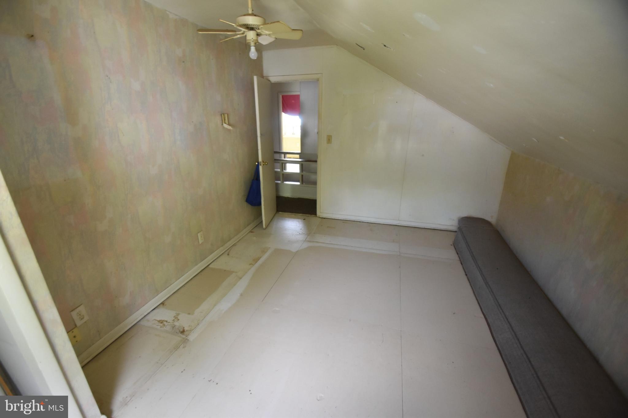2038 Marsh Road Wilmington, DE 19810 - Photo 26 of 53 a view of a hallway