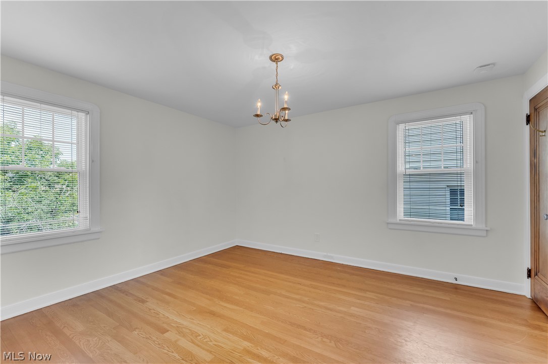 3581 Tullamore Road University Heights, OH 44118 - Photo 18 of 30