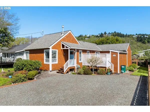 $469,900 | 610 South Anchor Street, Rockaway Beach, OR 97136