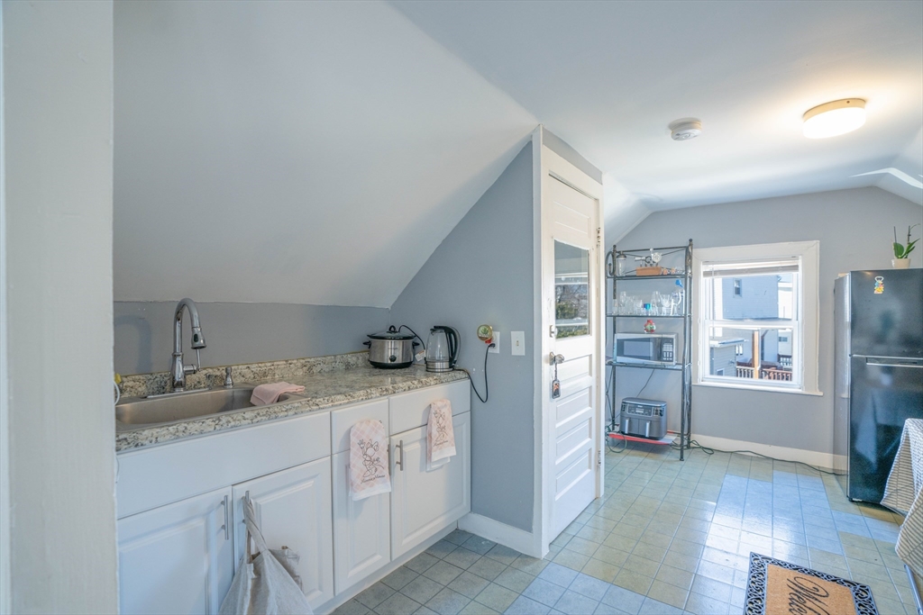 67 Curtis Road Revere, MA 02151 - Photo 5 of 37 Gallery Image 5
