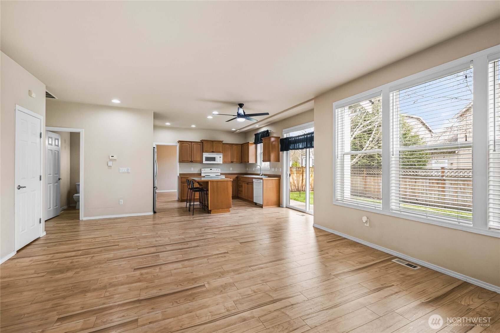 7112 Inlay Street Southeast Lacey, WA 98513 - Photo 14 of 40 Gallery Image 14