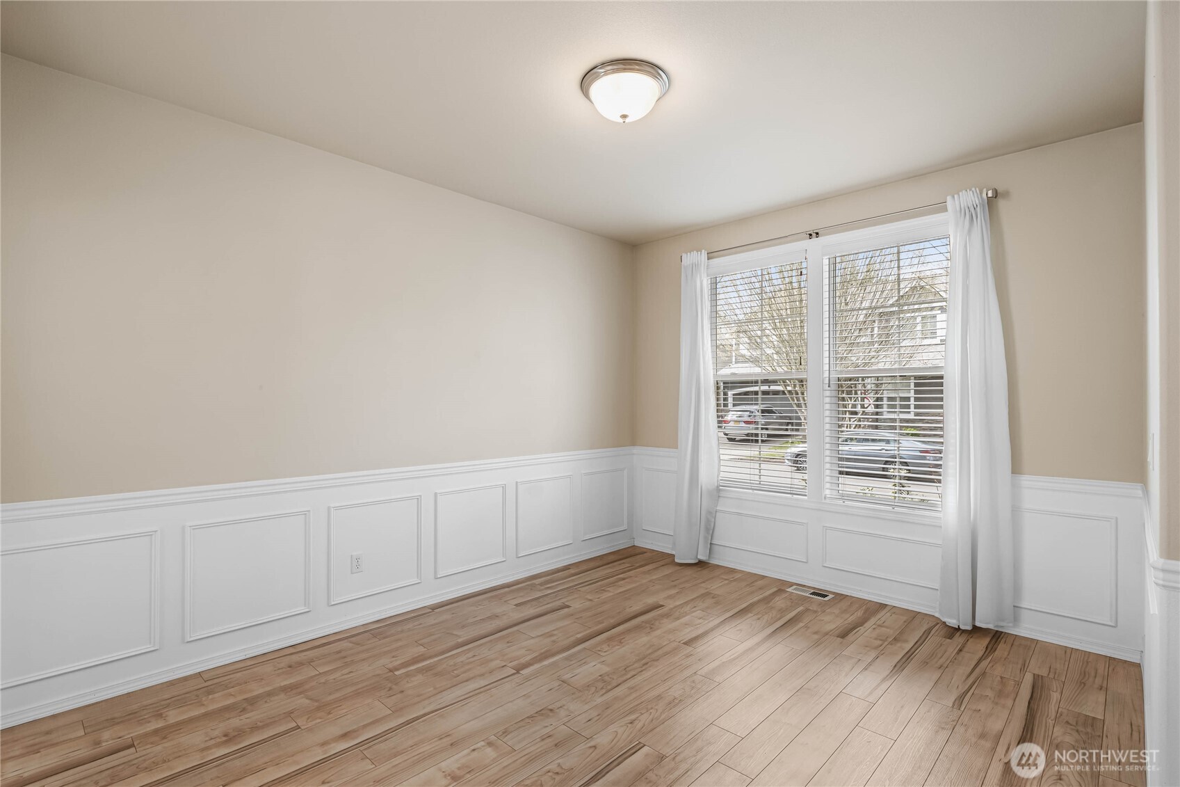 7112 Inlay Street Southeast Lacey, WA 98513 - Photo 6 of 40 Gallery Image 6