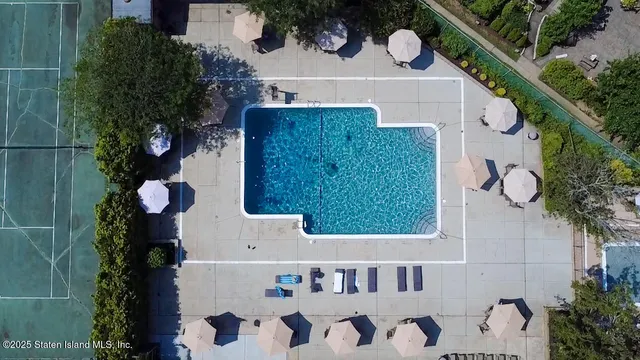 $739,000 | 42 Narrows Road South | Grasmere