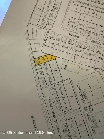 $739,000 | 42 Narrows Road South | Grasmere