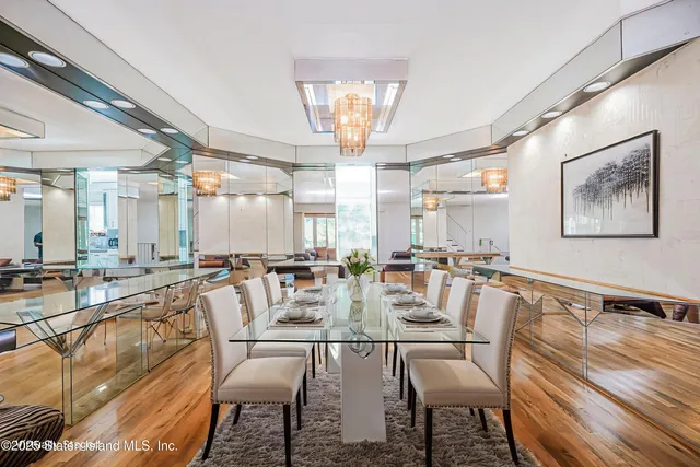 $739,000 | 42 Narrows Road South | Grasmere