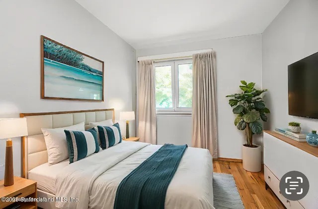 $739,000 | 42 Narrows Road South | Grasmere