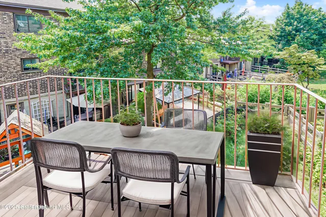 $739,000 | 42 Narrows Road South | Grasmere