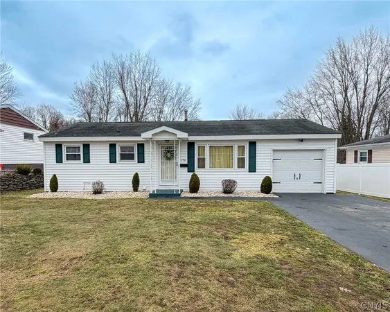 $249,900 | 450 Lee Boulevard, Utica, NY 13502