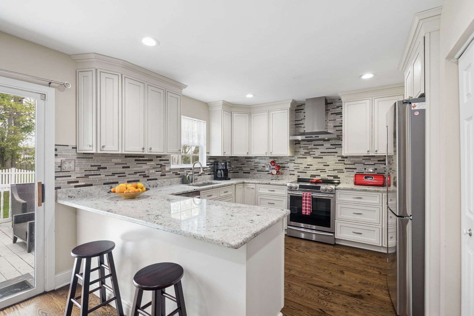 623 Wild Indigo Avenue Romeoville, IL 60446 - Photo 4 of 24