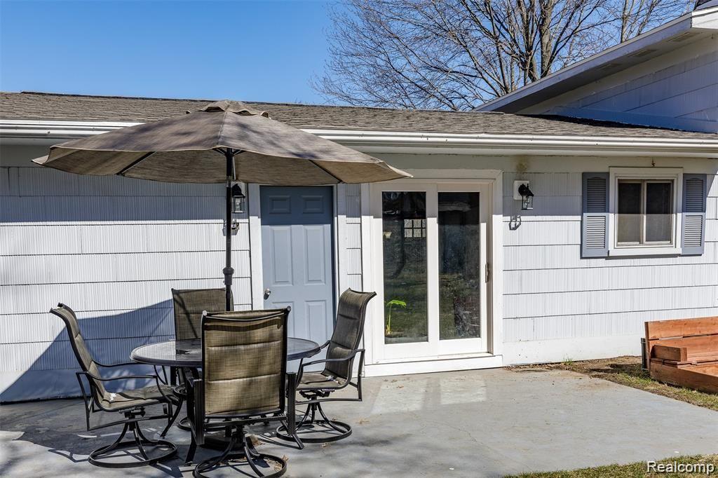 5433 Farm Road Waterford, MI 48327 - Photo 6 of 30 2022.03