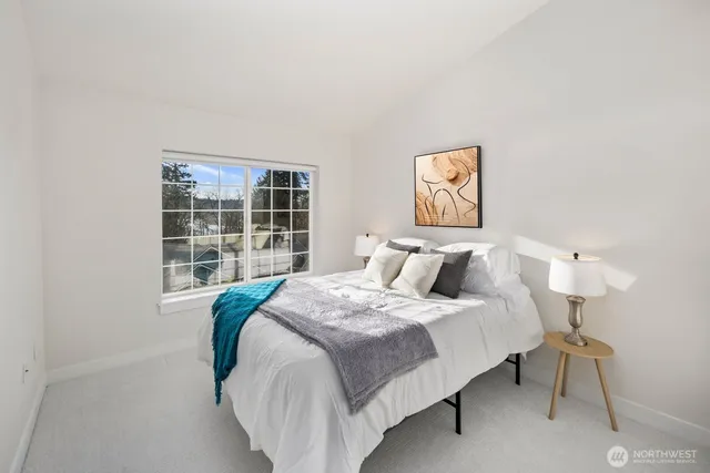 $1,250,000 | 18638 Northeast 55th Way, Unit LL1863, Redmond, WA 98052