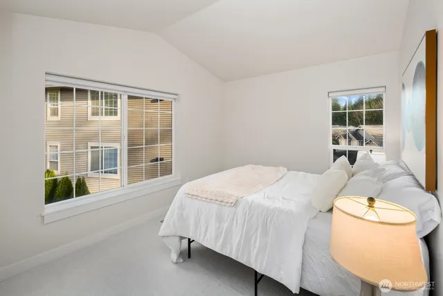 $1,250,000 | 18638 Northeast 55th Way, Unit LL1863, Redmond, WA 98052