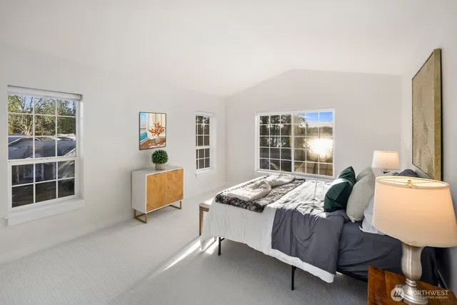 $1,250,000 | 18638 Northeast 55th Way, Unit LL1863, Redmond, WA 98052