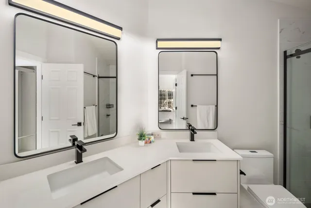 $1,250,000 | 18638 Northeast 55th Way, Unit LL1863, Redmond, WA 98052