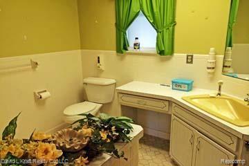 6355 Rick Road Unionville, MI 48767 - Photo 11 of 25 6355RickRdBathMainFlr.jpg