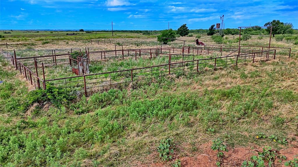 576 Seabourn Road Henrietta, TX 76365 - Photo 21 of 39