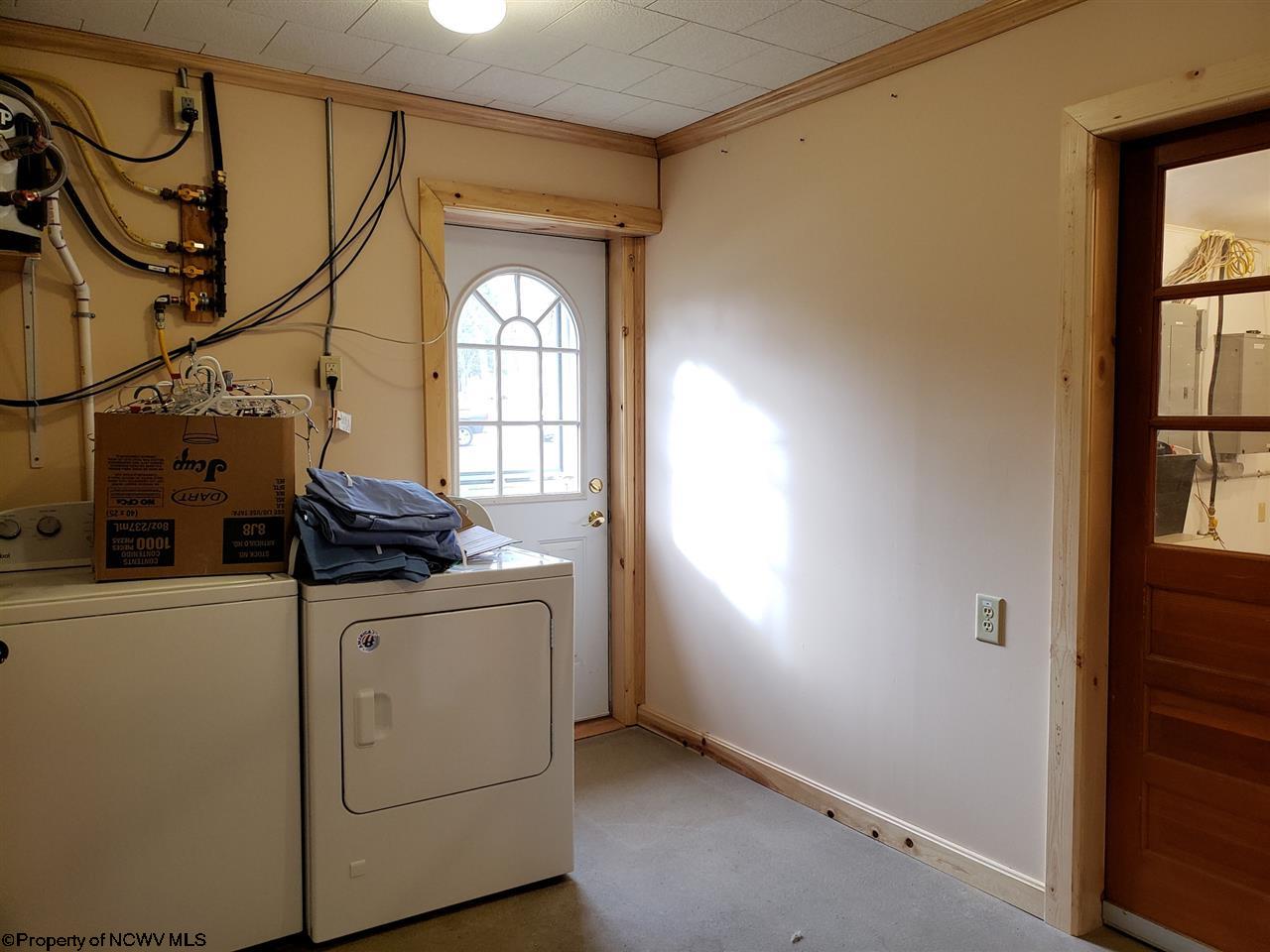 37 Rock Lake Road Fairmont, WV 26554 - Photo 16 of 20 Gallery Image 16
