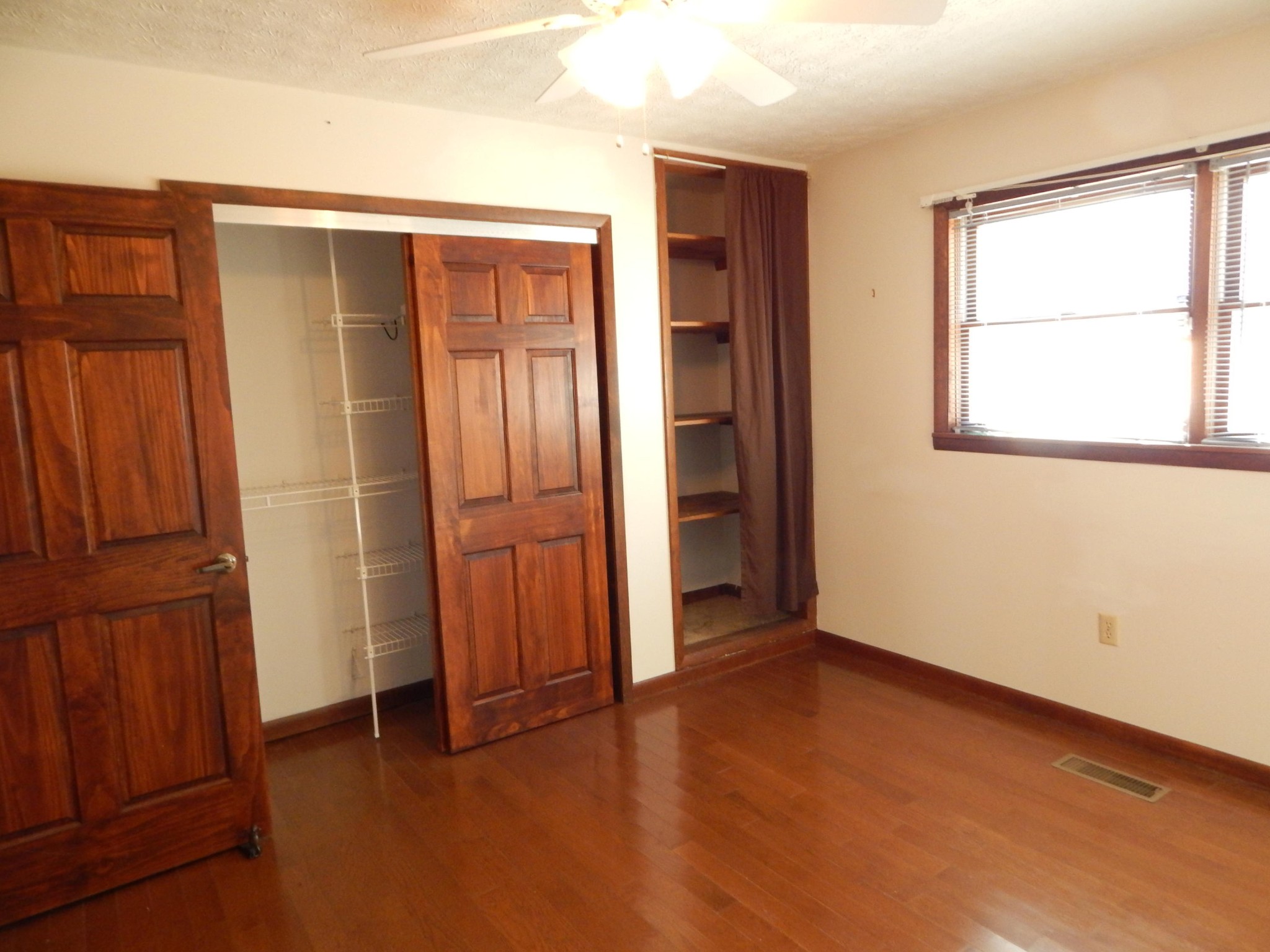 310 Houston Road Crossville, TN 38555 - Photo 23 of 40 an empty room with closet