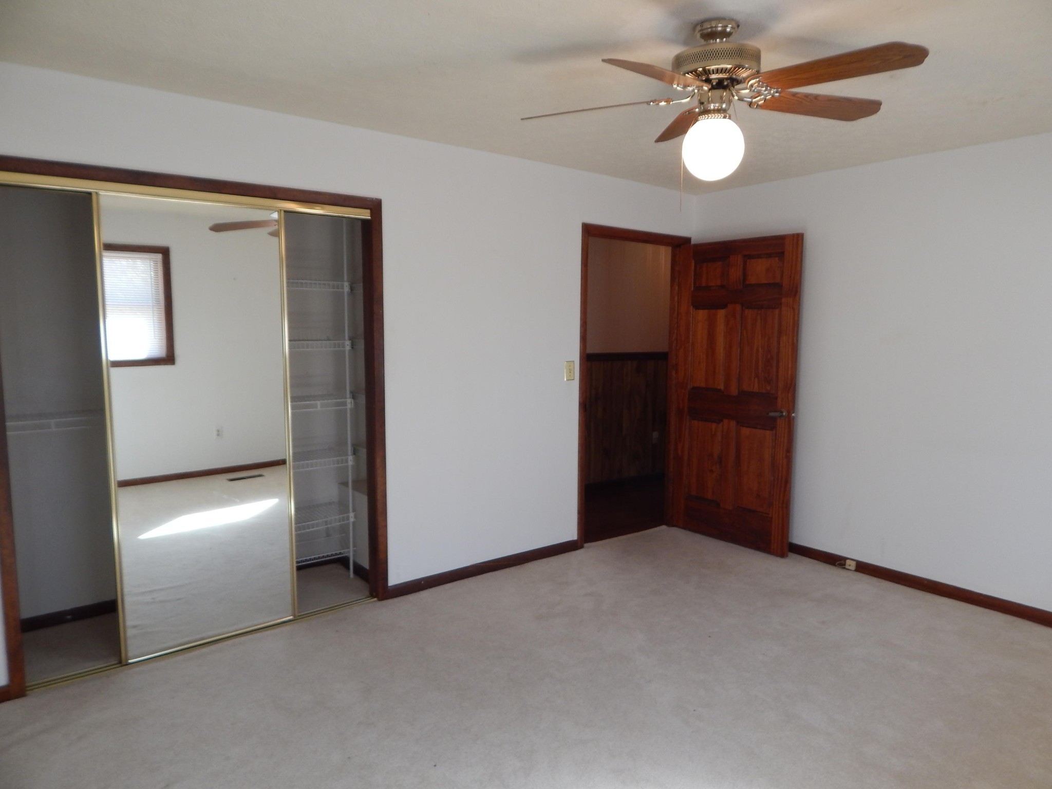 310 Houston Road Crossville, TN 38555 - Photo 27 of 40 a view of empty room with closet and fan