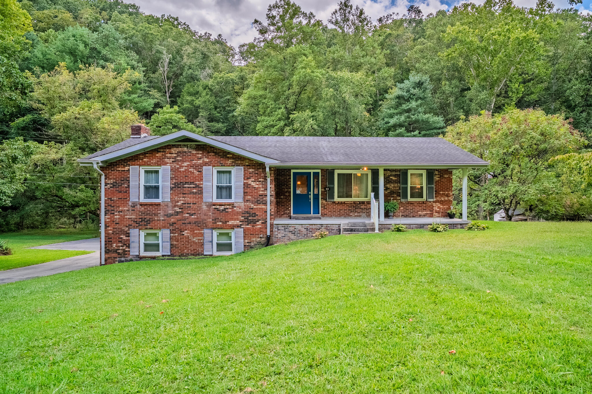 211 Tolan Branch Road Frenchburg, KY 40322 - Photo 1 of 49 BEE750B0-56FF-4425-9B0A-37F1258FD5F8