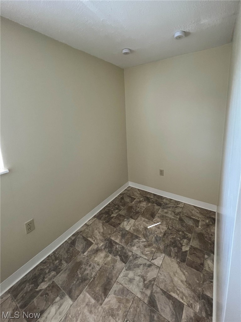4740 Ridge Avenue Southeast Canton, OH 44707 - Photo 13 of 25 Gallery Image 13