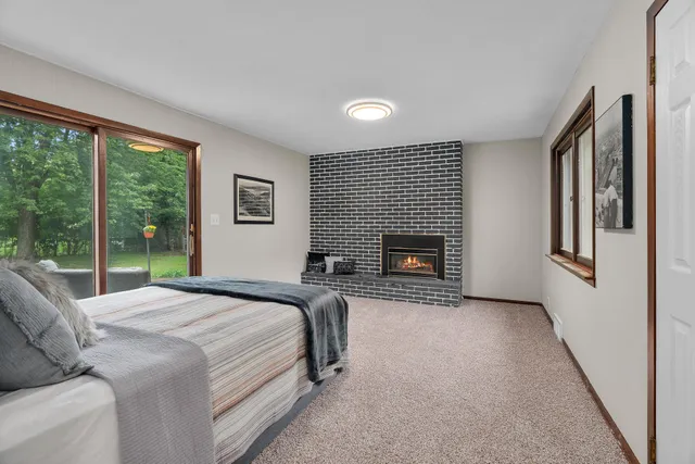 $349,900 | 7650 Stillwater Way North, Oakdale, MN 55128