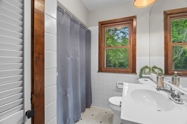 $349,900 | 7650 Stillwater Way North, Oakdale, MN 55128