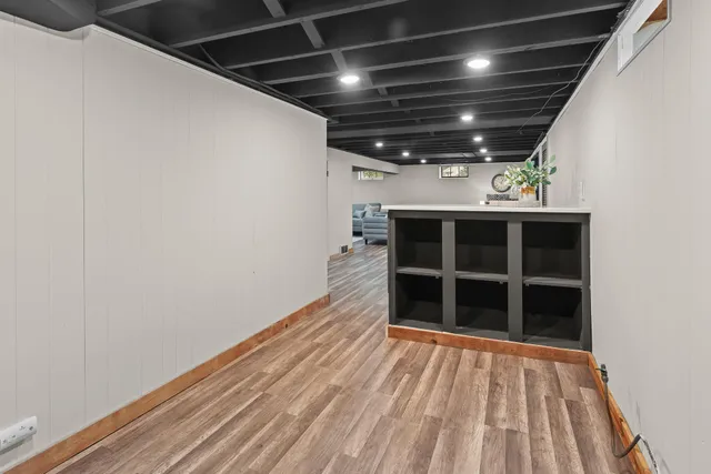 $349,900 | 7650 Stillwater Way North, Oakdale, MN 55128