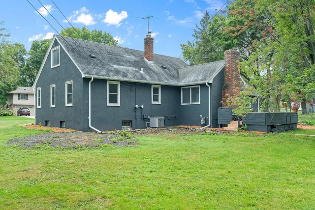 $349,900 | 7650 Stillwater Way North, Oakdale, MN 55128