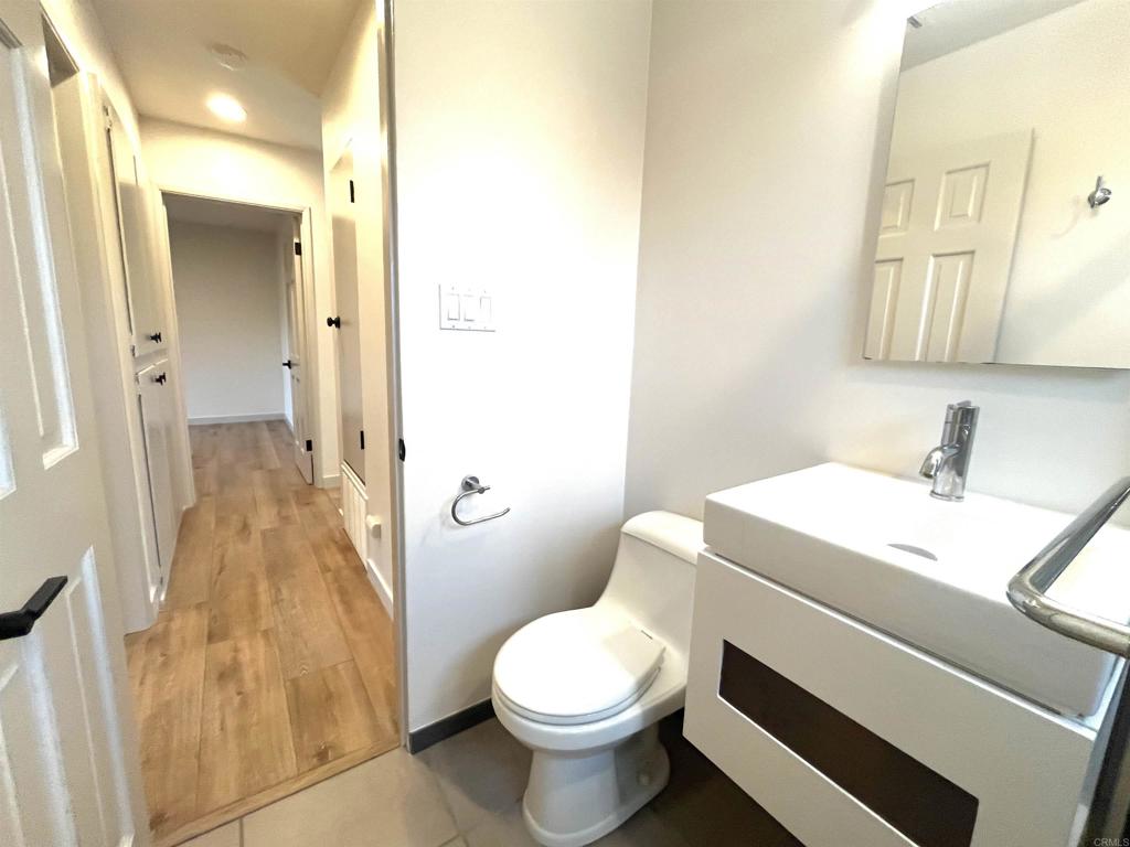 804-814 Clark Avenue Encinitas, CA 92024 - Photo 27 of 50 804-BA 2