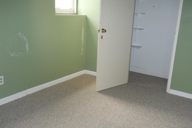 1290 Post Road Aurora, IL 60506 - Photo 6 of 7 a view of a small space