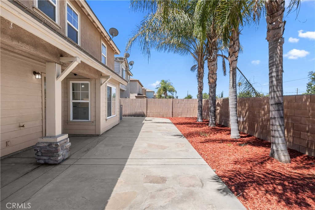 1271 Castledale Street Riverside, CA 92501 - Photo 51 of 54