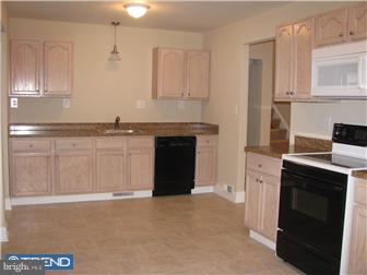 28 Matthews Road Newark, DE 19713 - Photo 3 of 12 Kitchen