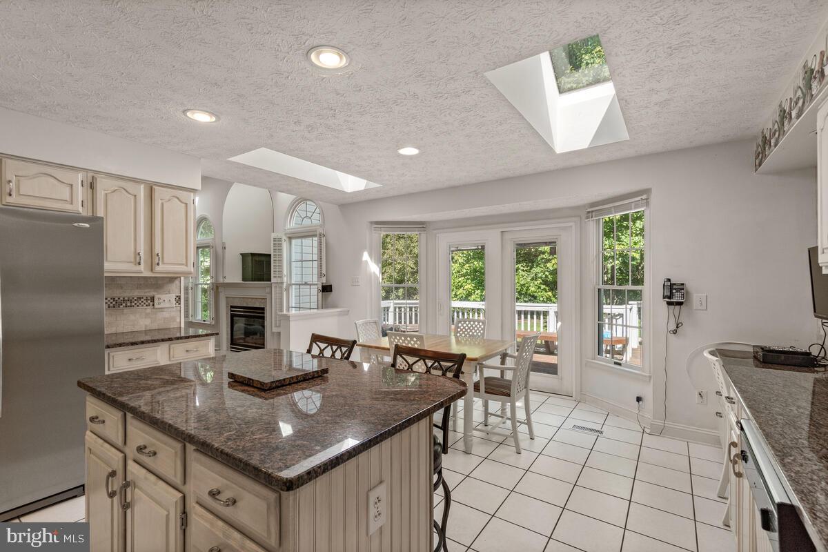 6304 Martin Road Columbia, MD 21044 - Photo 18 of 51 Gallery Image 18