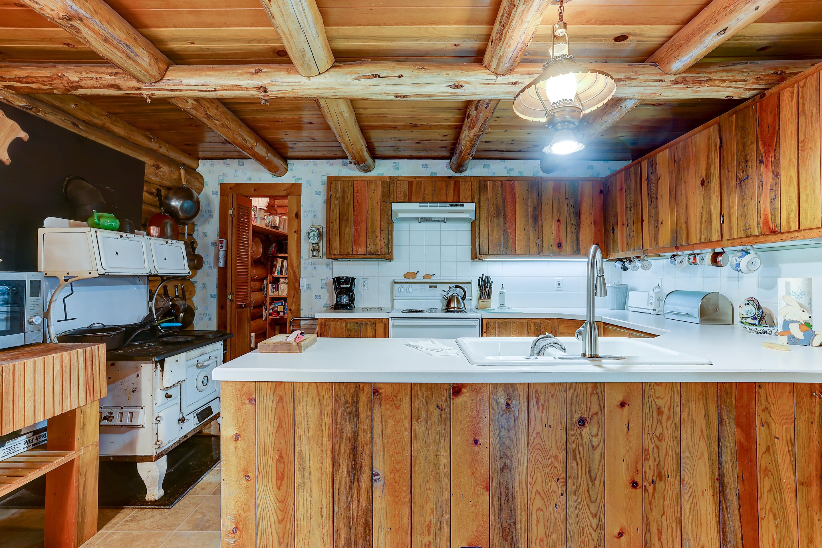 51450 Al-Jean Road La Pine, OR 97739 - Photo 12 of 29 Al Jean Kitchen different angle