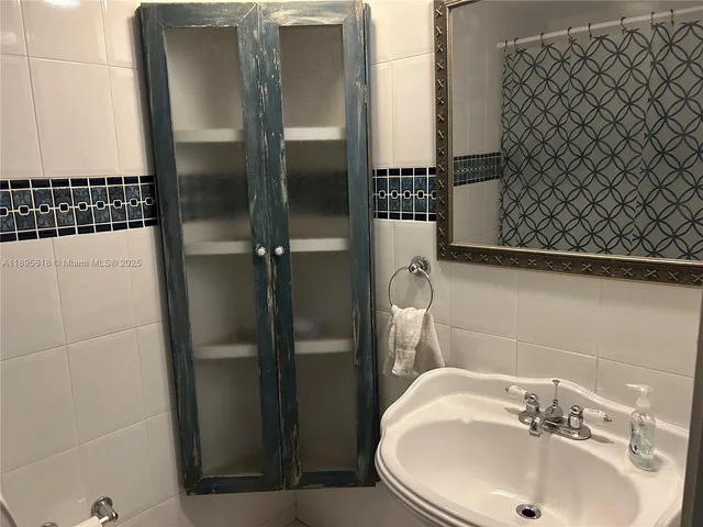 $289,000 | 9411 Southwest 4th Street, Unit 202, Miami, FL 33174