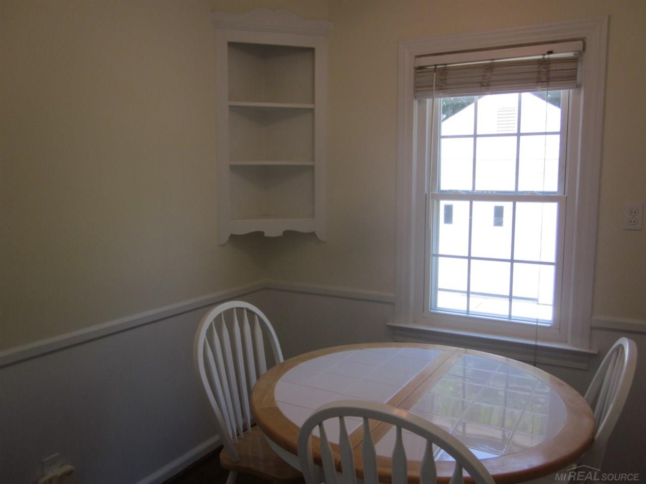 425 Lothrop Road Grosse Pointe Farms, MI 48236 - Photo 9 of 26