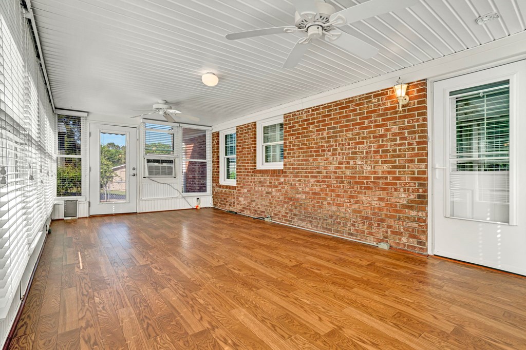 1101 Watts Bridge Road Ninety Six, SC 29666 - Photo 27 of 58 SUNROOM W/ GAS HEAT, UNIT AIR