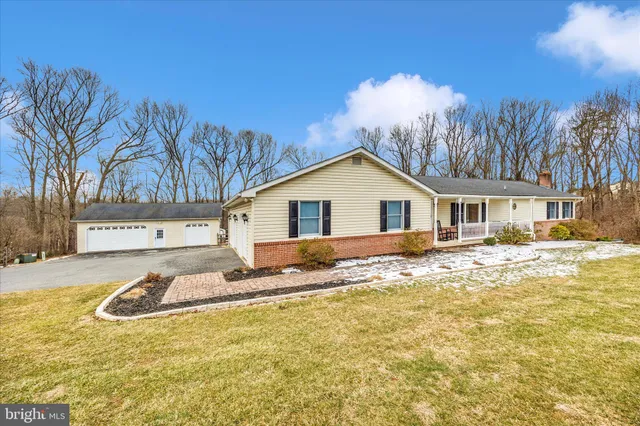 $725,000 | 4134 Walnutwood Court, Mount Airy, MD 21771