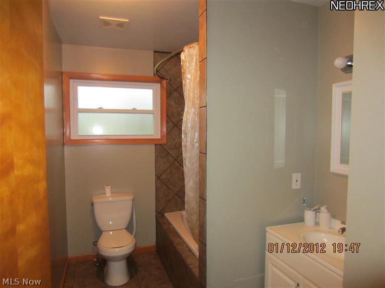3325 Oser Road Norton, OH 44203 - Photo 11 of 18 Gallery Image 11