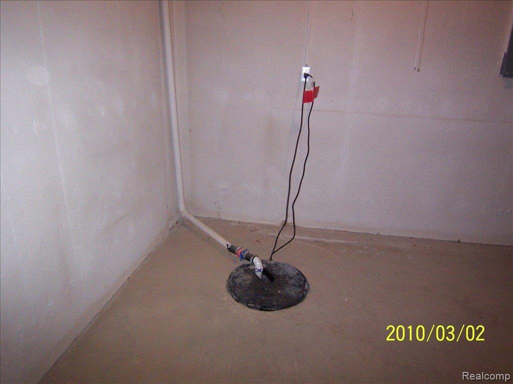 444 Salliotte Road, Unit 11 Ecorse, MI 48229 - Photo 12 of 17 Sump Pump