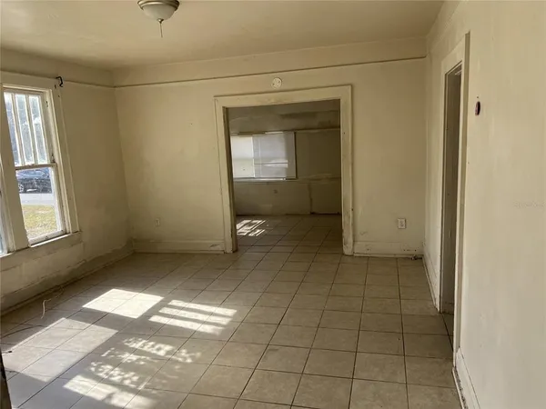 $750 | 720 6th Street North, Unit 1, Winter Haven, FL 33881