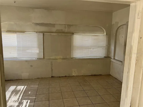 $750 | 720 6th Street North, Unit 1, Winter Haven, FL 33881