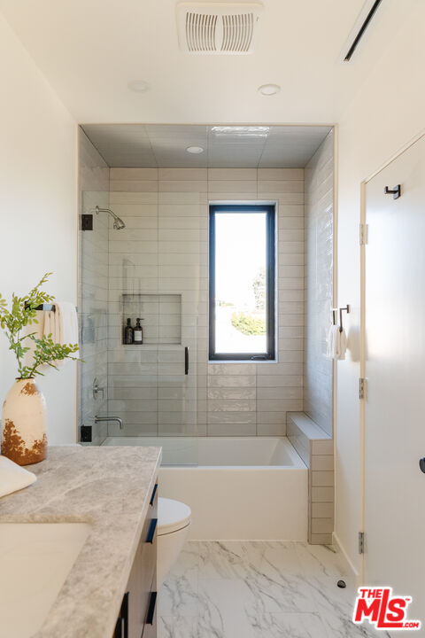 726 Howard Street Marina del Rey, CA 90292 - Photo 24 of 47 a bathroom with a bathtub and shower
